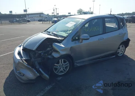 2008 Honda Fit Sport z USA, uszkodzony, nr VIN JHMGD38658S053028